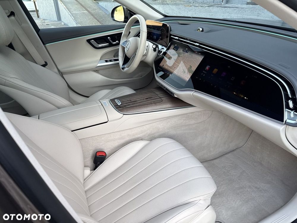 Mercedes-Benz Klasa E - 22