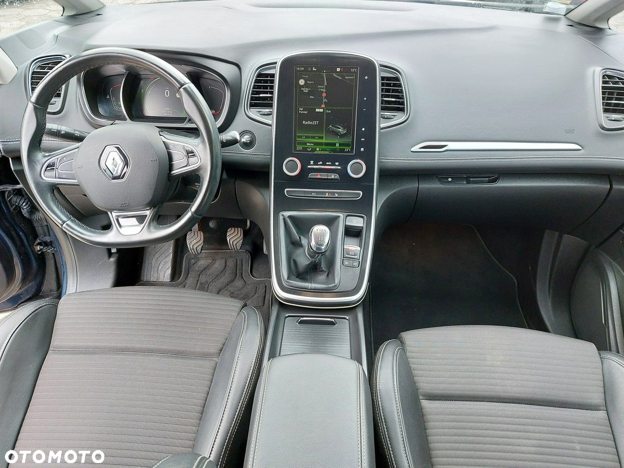 Renault Scenic ENERGY TCe 130 INTENS - 17