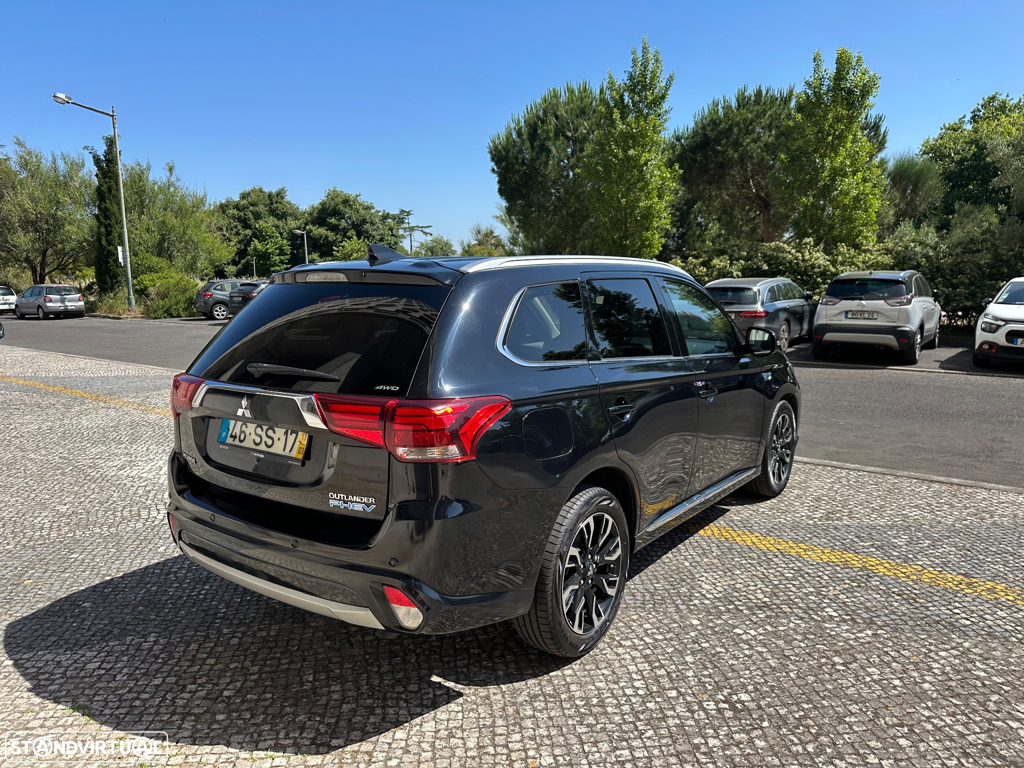 Mitsubishi Outlander 2.0 PHEV Intense - 6
