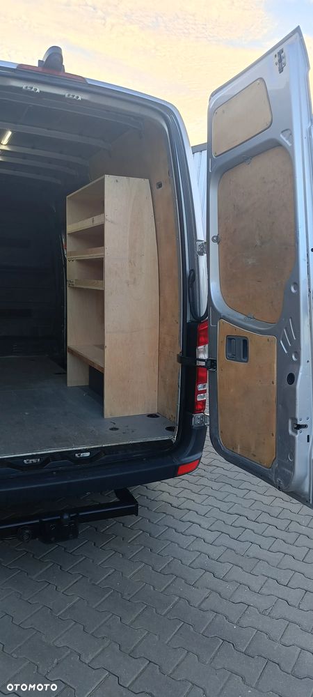 Mercedes-Benz Sprinter - 12