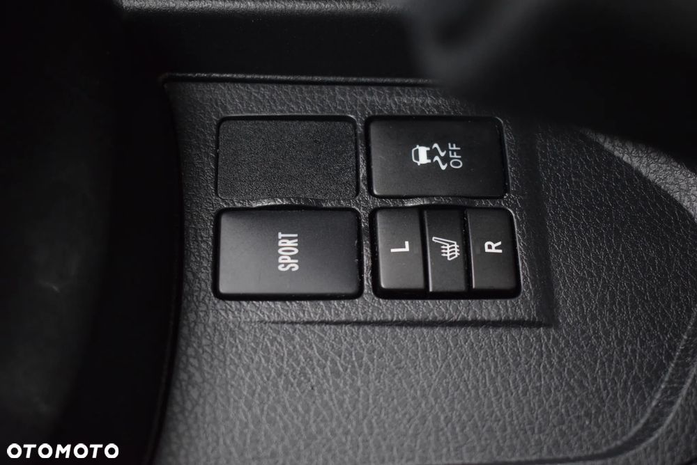 Toyota Yaris 1.5 20th Anniversary CVT - 26