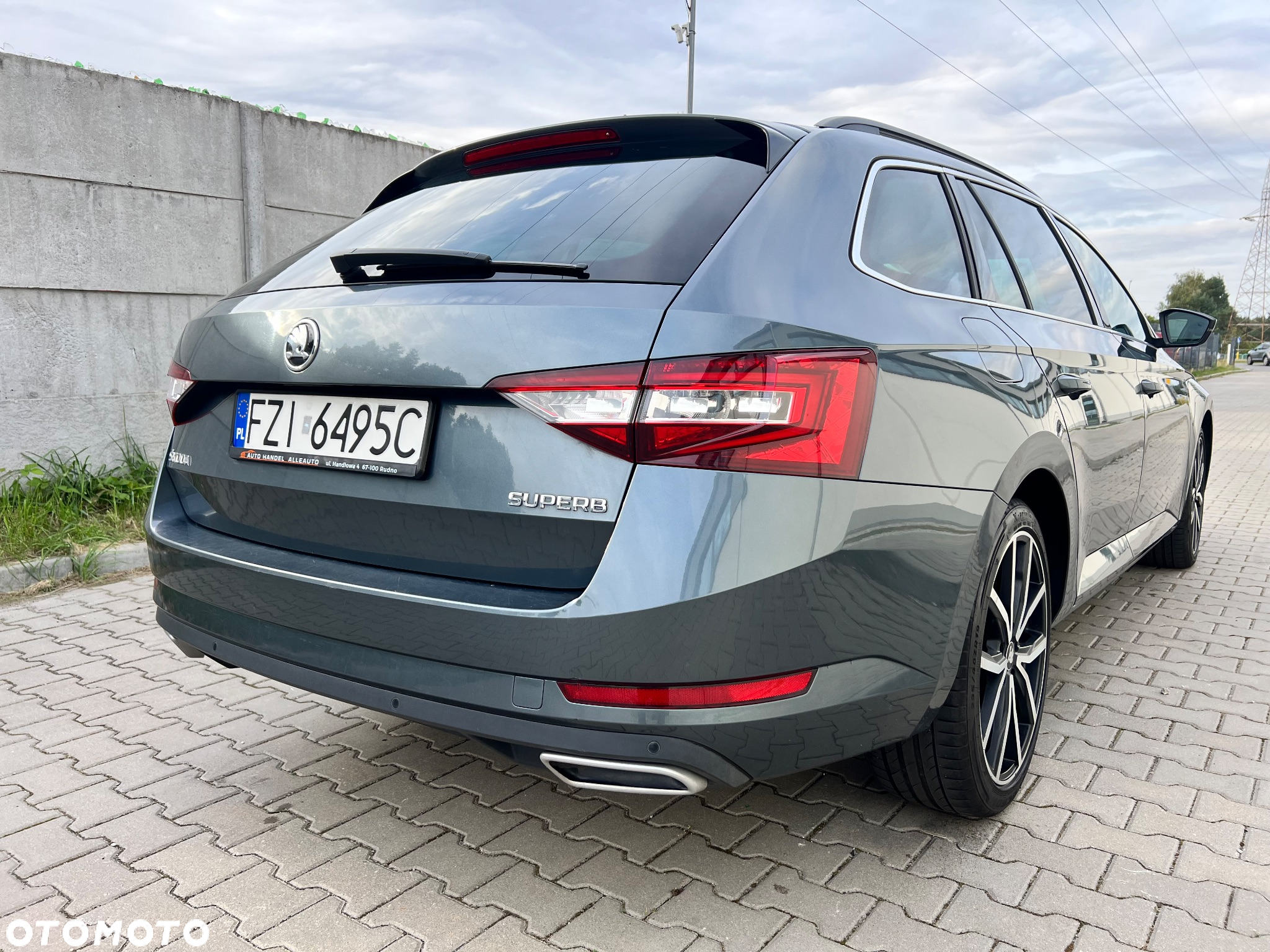 Skoda Superb 2.0 TDI Ambition DSG - 12
