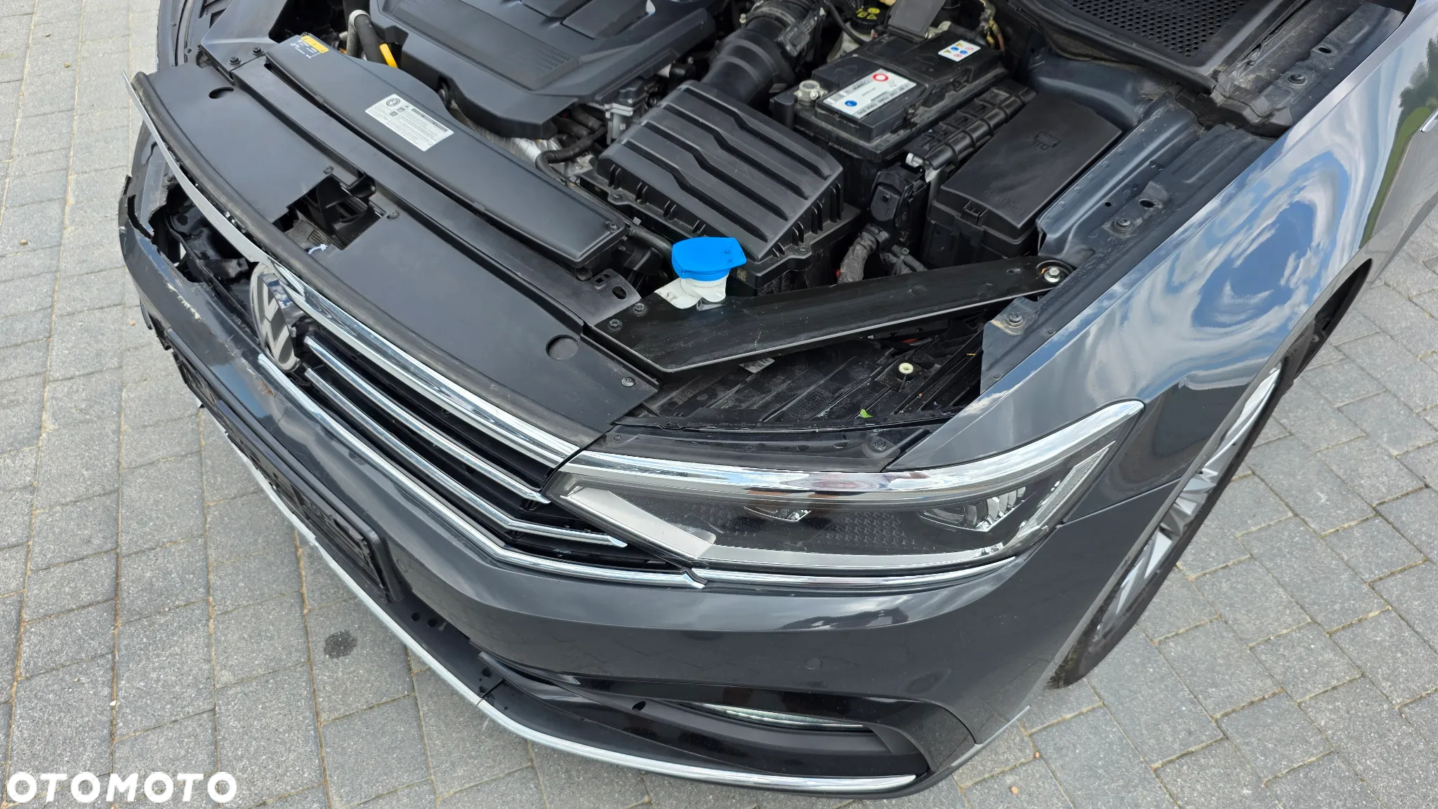 Volkswagen Passat Variant 2.0 TDI SCR DSG R-Line - 9