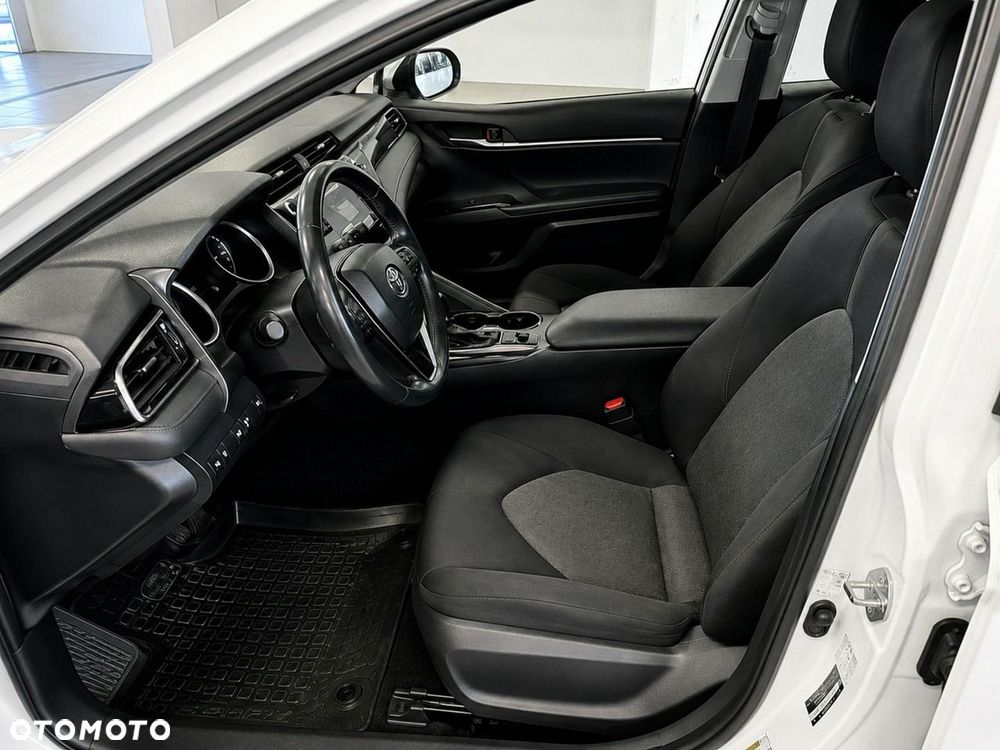 Toyota Camry 2.5 Hybrid Prestige CVT - 9