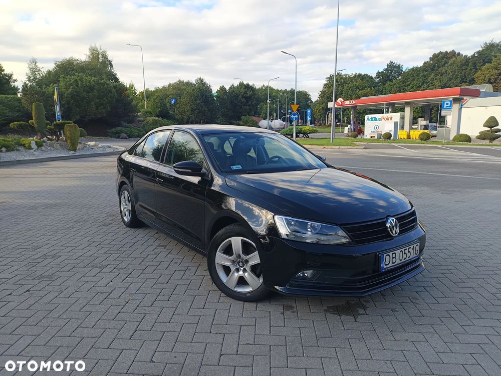 Volkswagen Jetta 2.0 TDI DPF BMT Trendline - 2