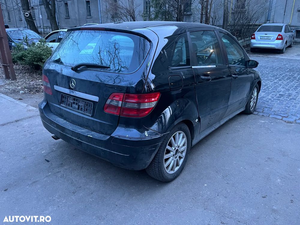 Dezmembrez Mercedes Benz B180 B200 cdi automat negru 2006 - 4