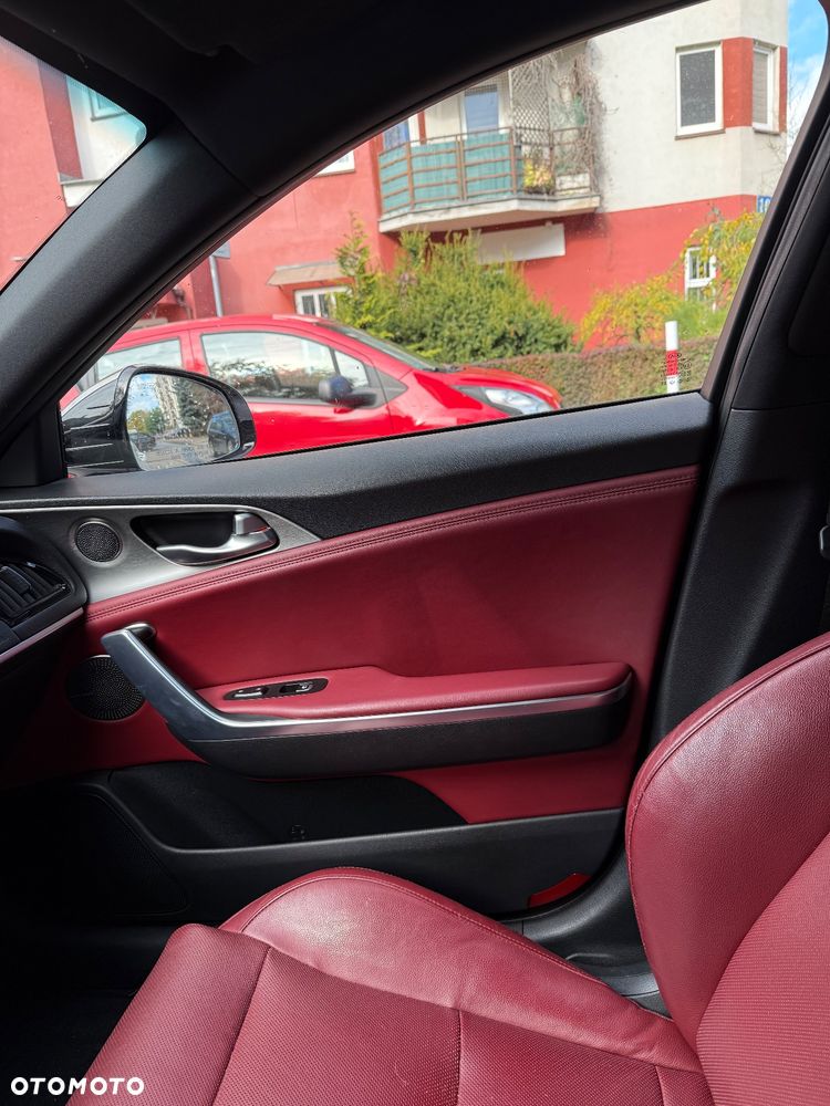 Kia Stinger 3.3 T-GDI V6 GT AWD - 14