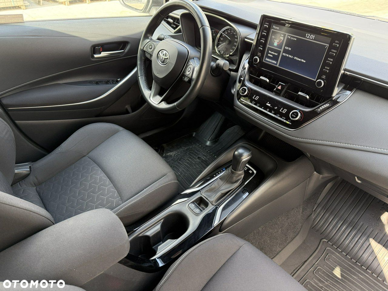 Toyota Corolla - 16