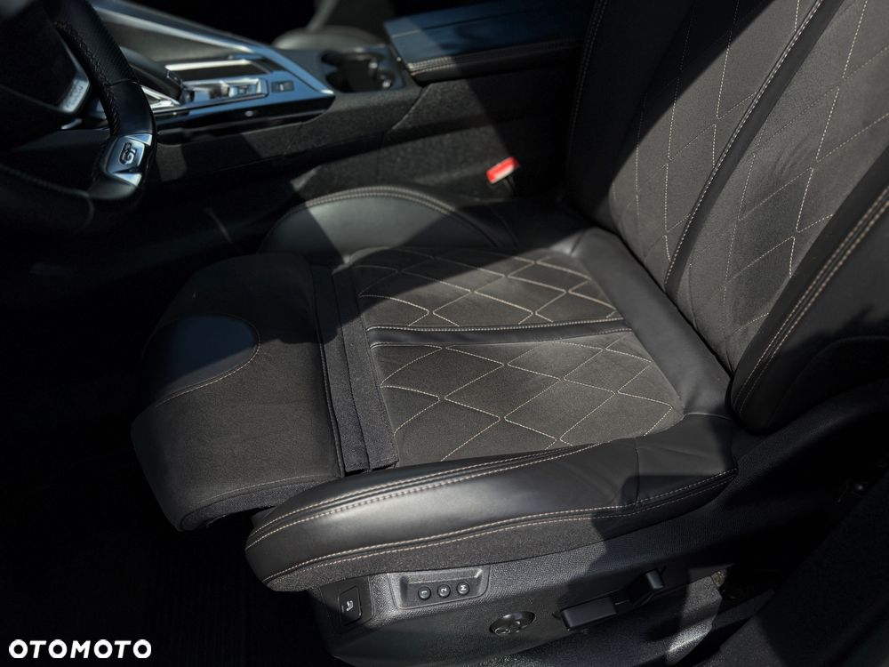 Peugeot 3008 BlueHDi 180 Stop & Start EAT8 GT - 35