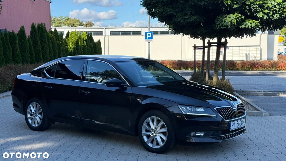 Skoda Superb 2.0 TDI Style - 11