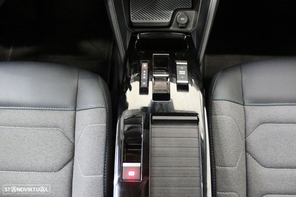 Citroën C4 X 1.2 PureTech Plus EAT8 - 20