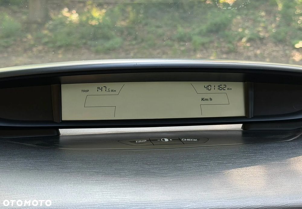 Citroën C4 1.6 HDi FAP Style - 12