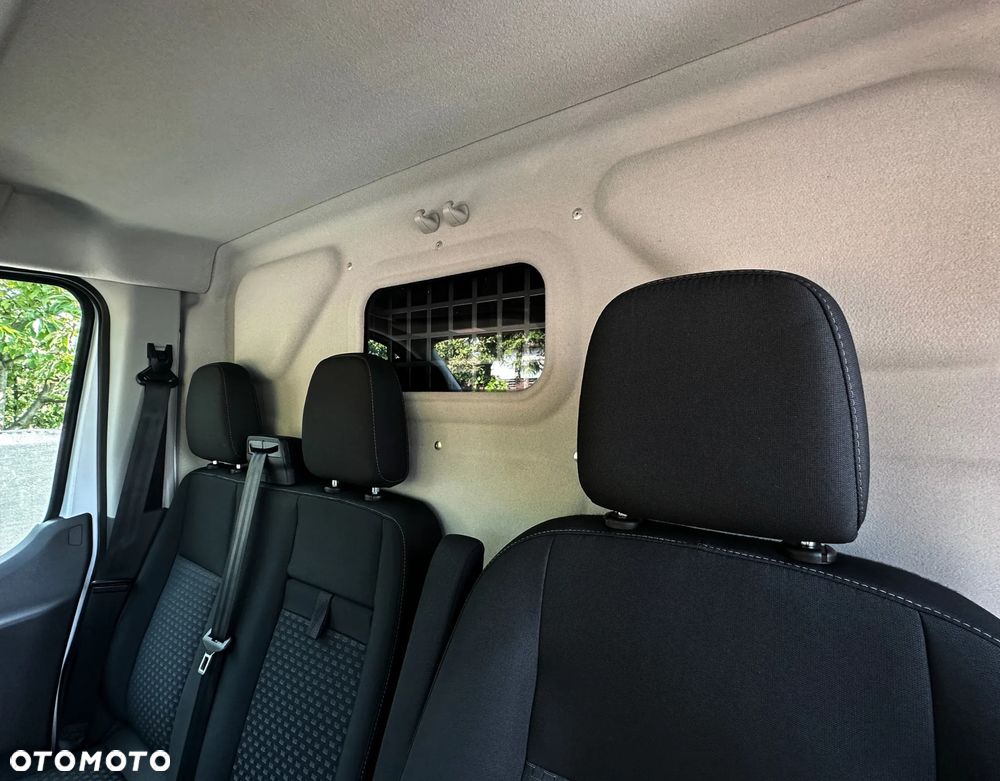 Ford Transit - 25