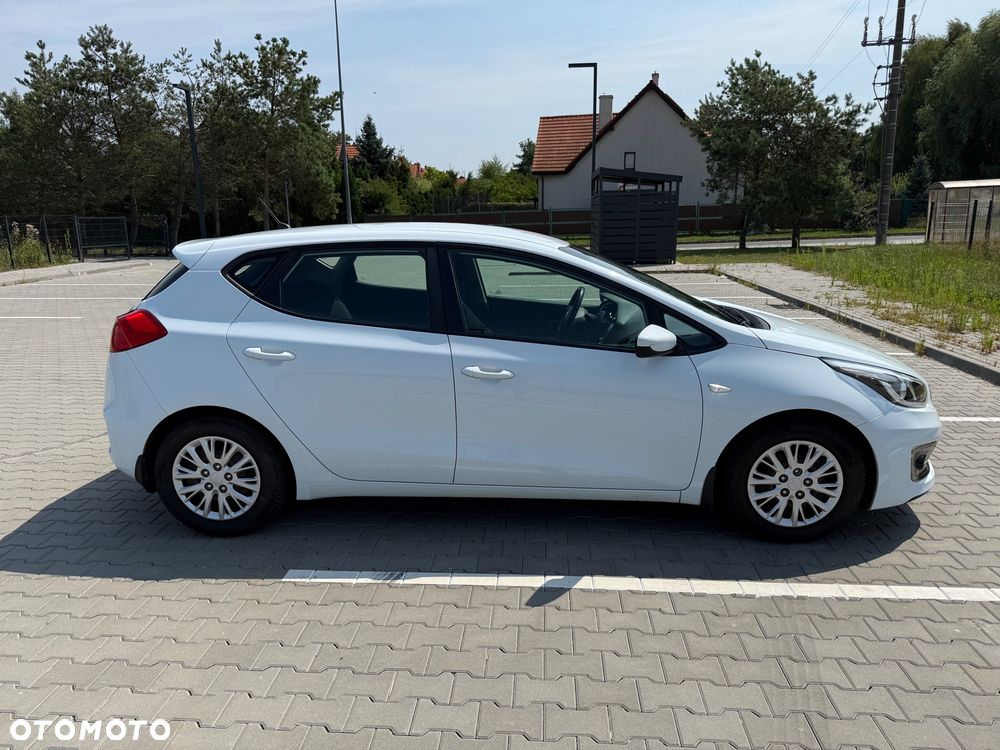 Kia Ceed - 6