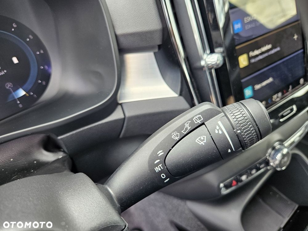 Volvo XC 40 - 24