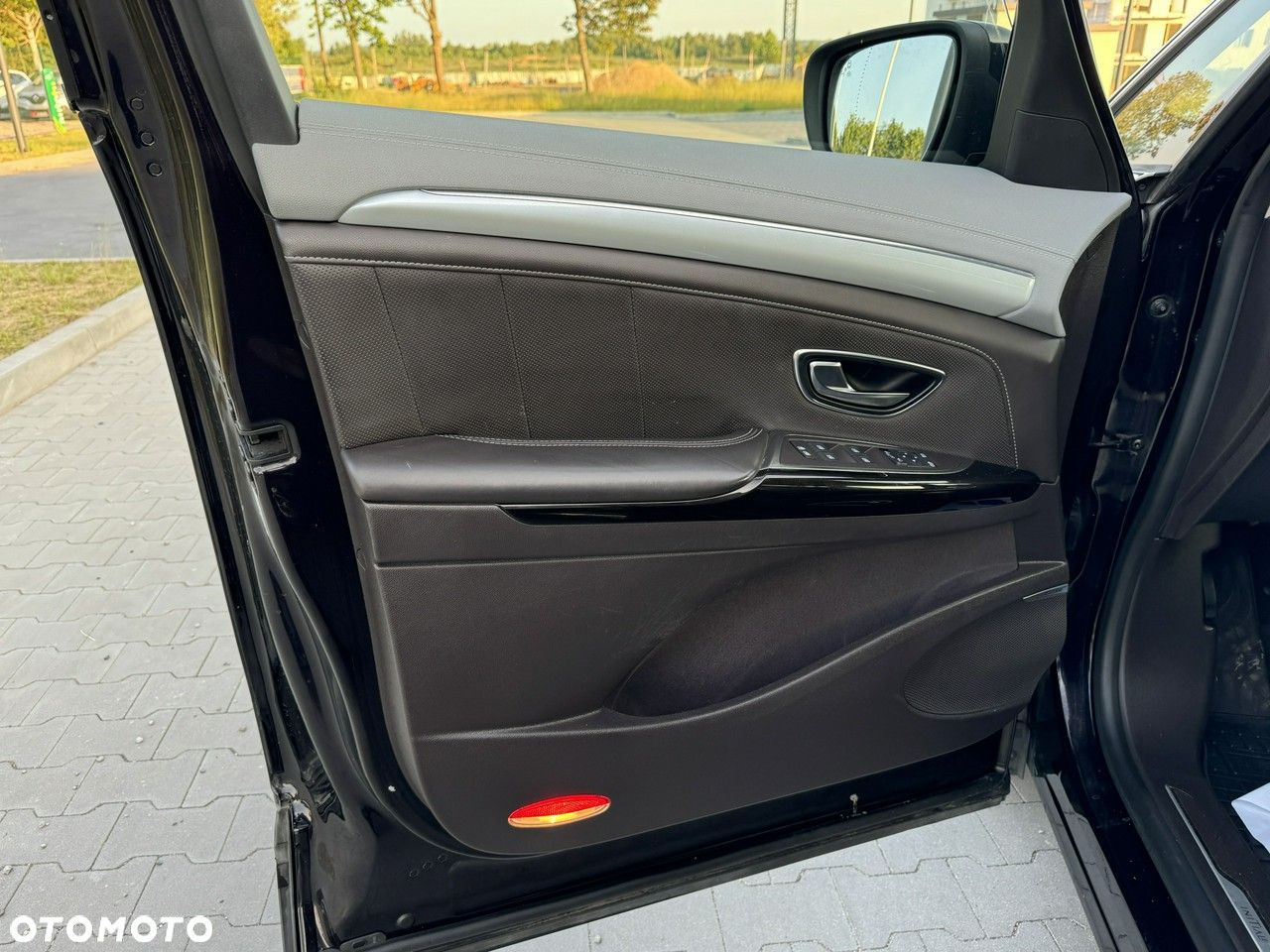 Renault Espace 1.6 TCE Initiale Paris EDC 7os - 13