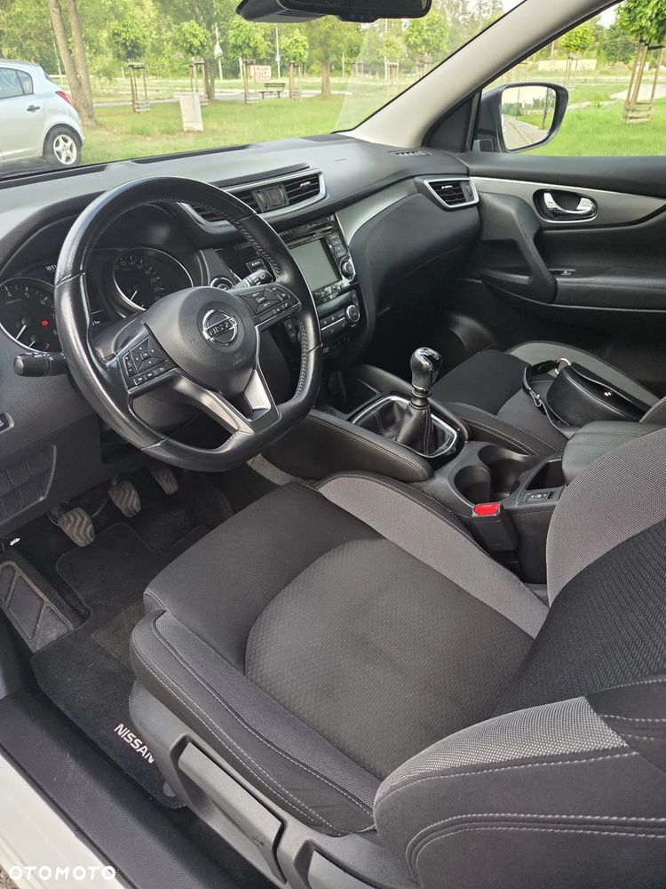 Nissan Qashqai 1.3 DIG-T N-Connecta - 8