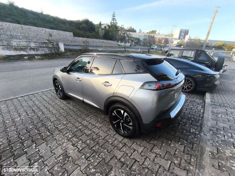 Peugeot e-2008 50 kWh GT - 4