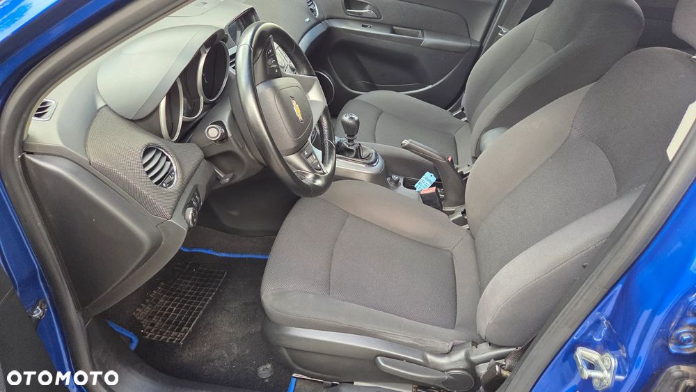 Chevrolet Cruze 1.4 T LTZ - 23