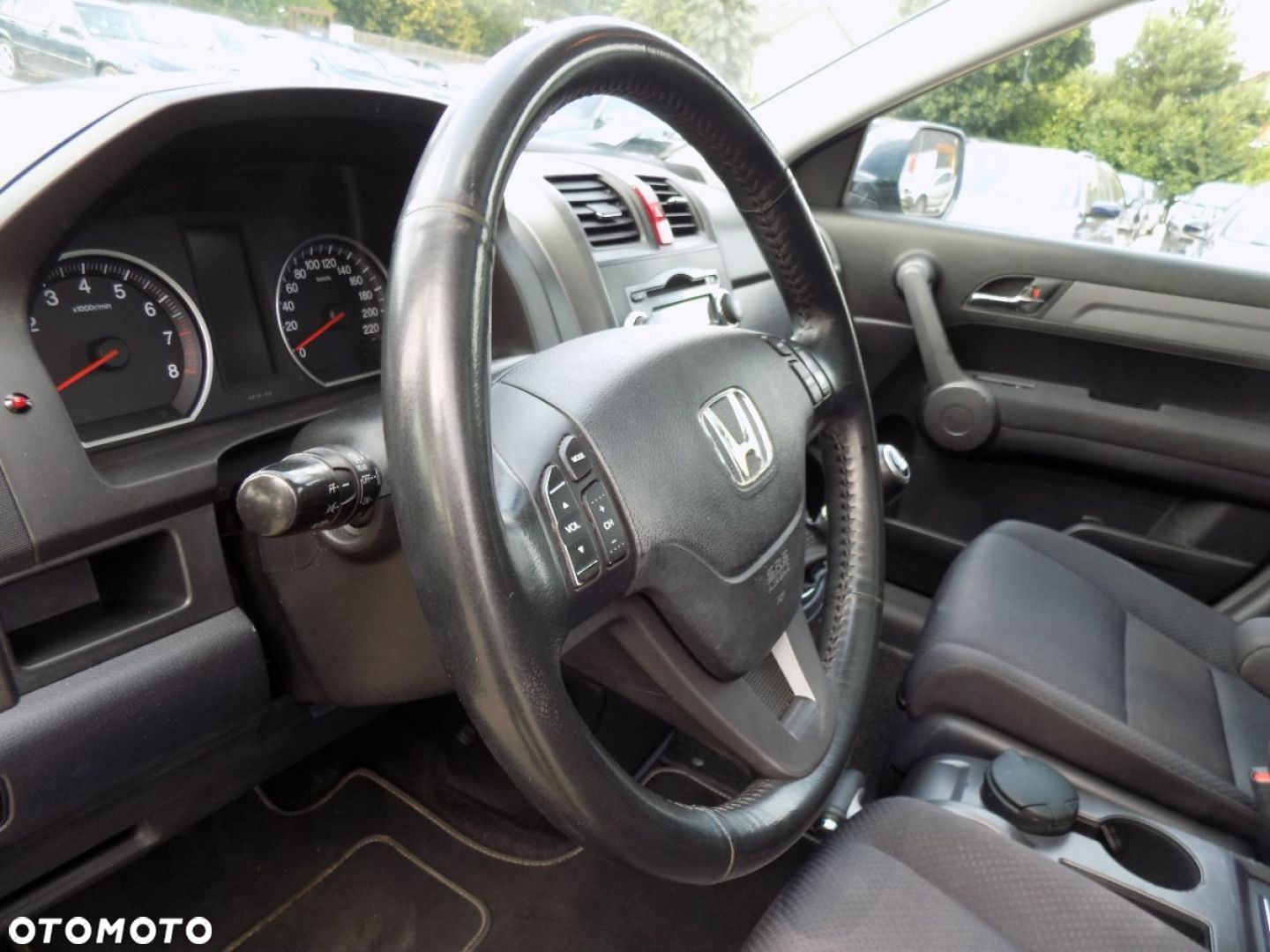 Honda CR-V - 12