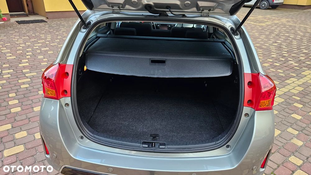 Toyota Auris 2.0 D-4D Executive - 15