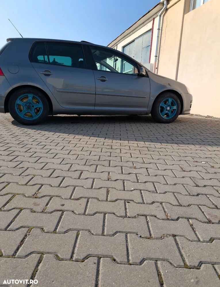 Volkswagen Golf 1.6 Highline - 5