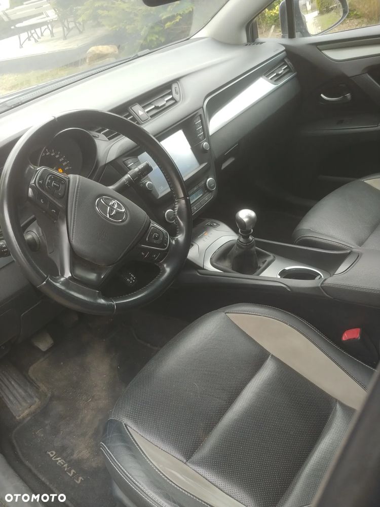 Toyota Avensis 2.0 D-4D Premium - 3