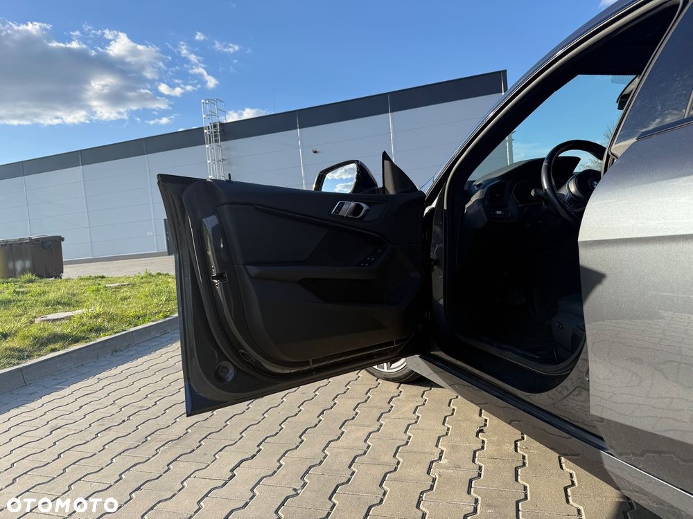BMW Seria 2 216d Sport Line - 12
