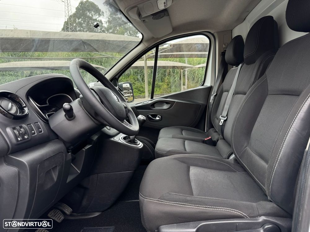 Renault Trafic 2.0 dCi L1H1 1.0T - 10