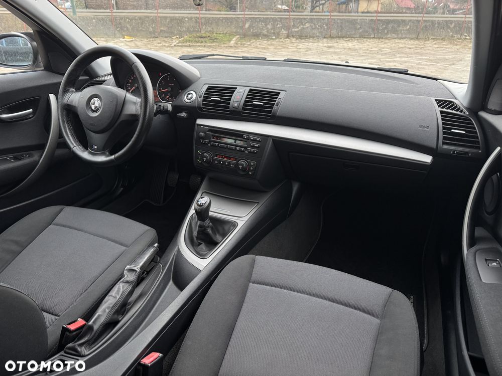 BMW Seria 1 118i - 7