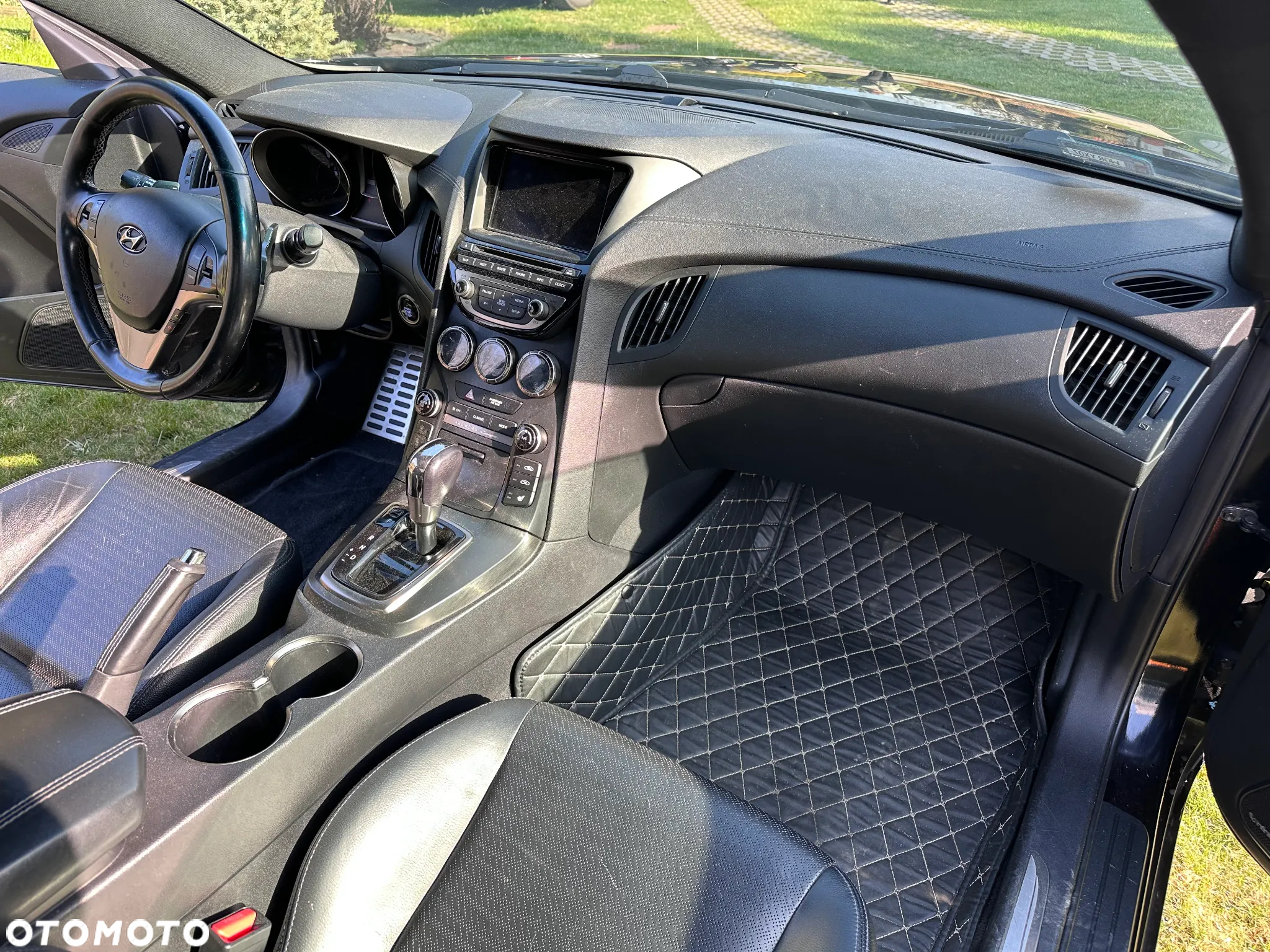 Hyundai Genesis Coupe 3.8 V6 Automatik - 15