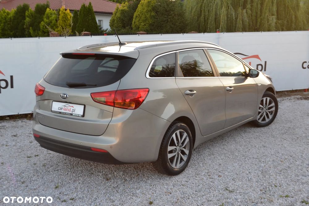 Kia Ceed 1.6 GDI Business Line - 10