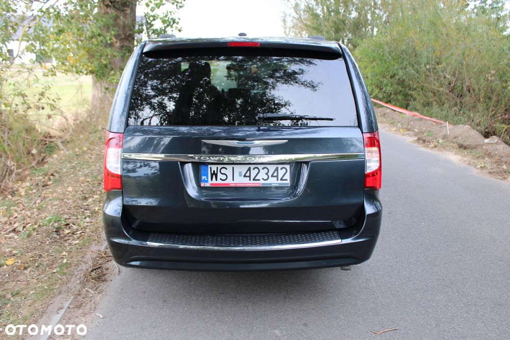 Chrysler Town & Country 3.6 Touring - 10