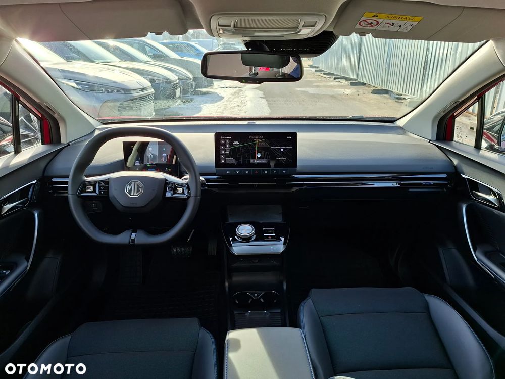 MG 4 Luxury 64 kWh - 11