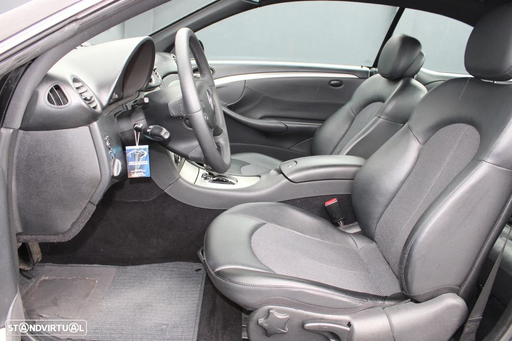 Mercedes-Benz CLK 220 CDi Avantgarde Aut. - 15