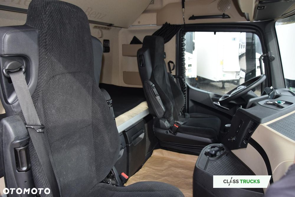 Mercedes-Benz Actros 5 1845 BigSpace LED lights - 16