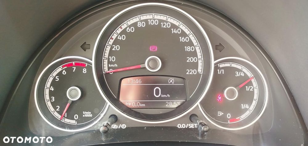 Volkswagen up! 1.0 move - 7