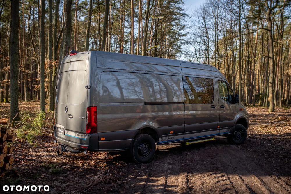 Mercedes-Benz Sprinter - 4