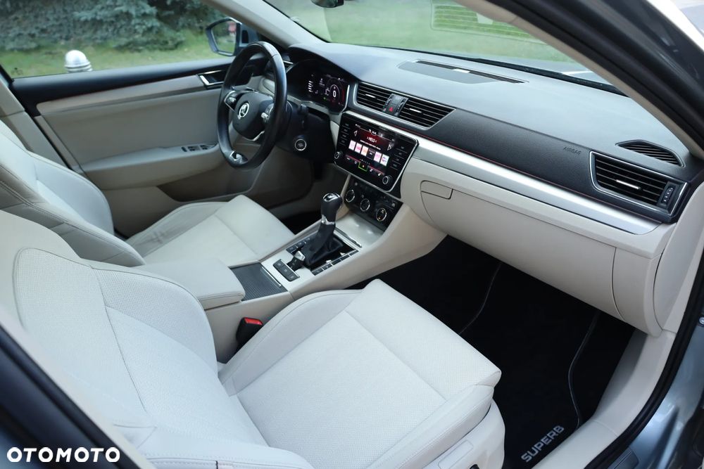 Skoda Superb 2.0 TSI Style DSG - 18