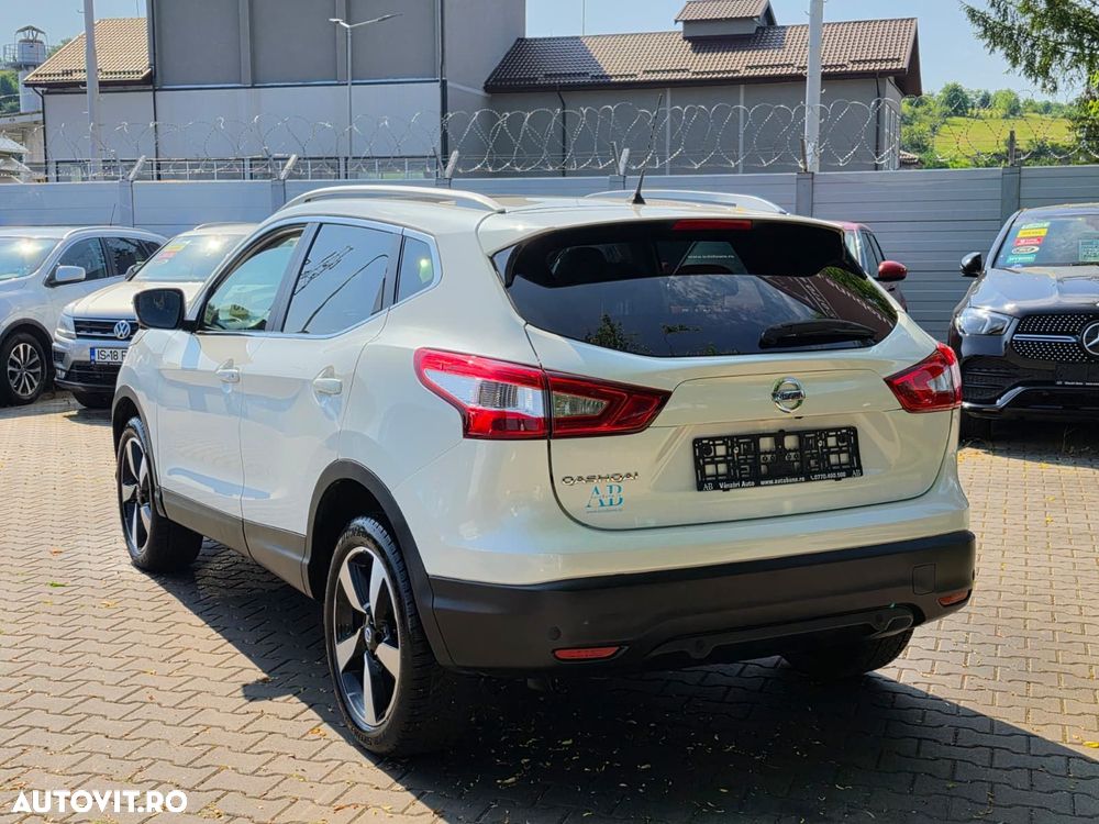 Nissan Qashqai - 4