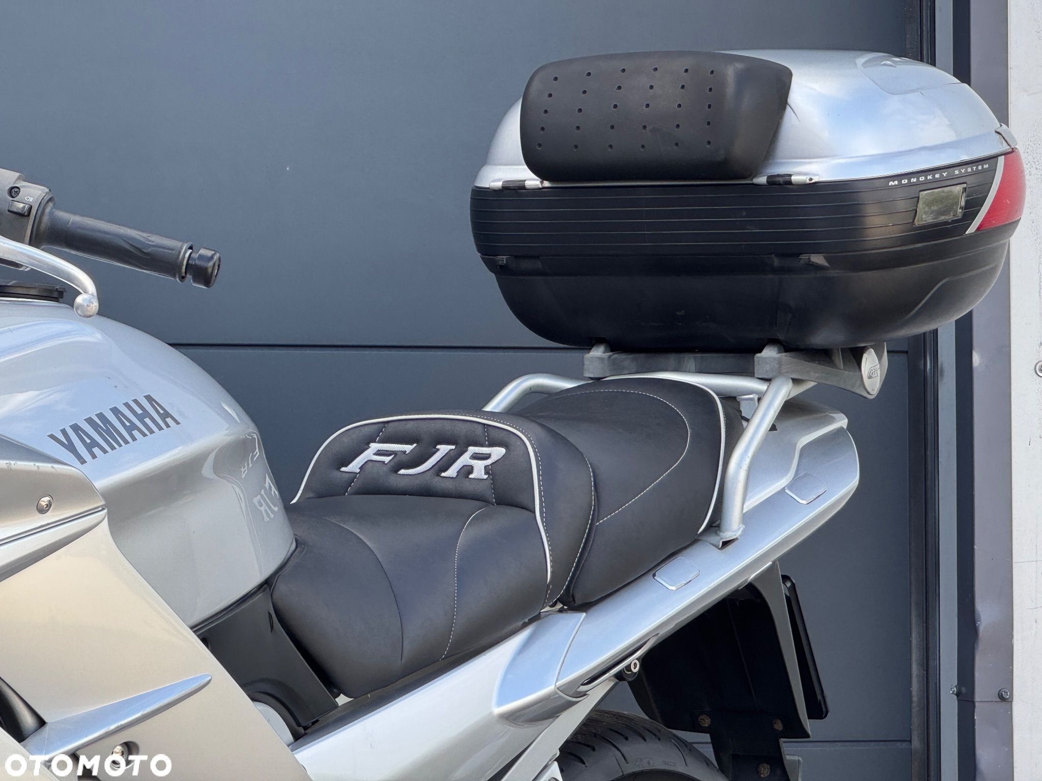 Yamaha FJR - 27