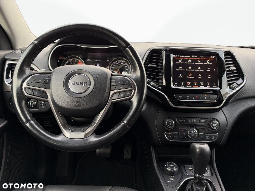 Jeep Cherokee - 19