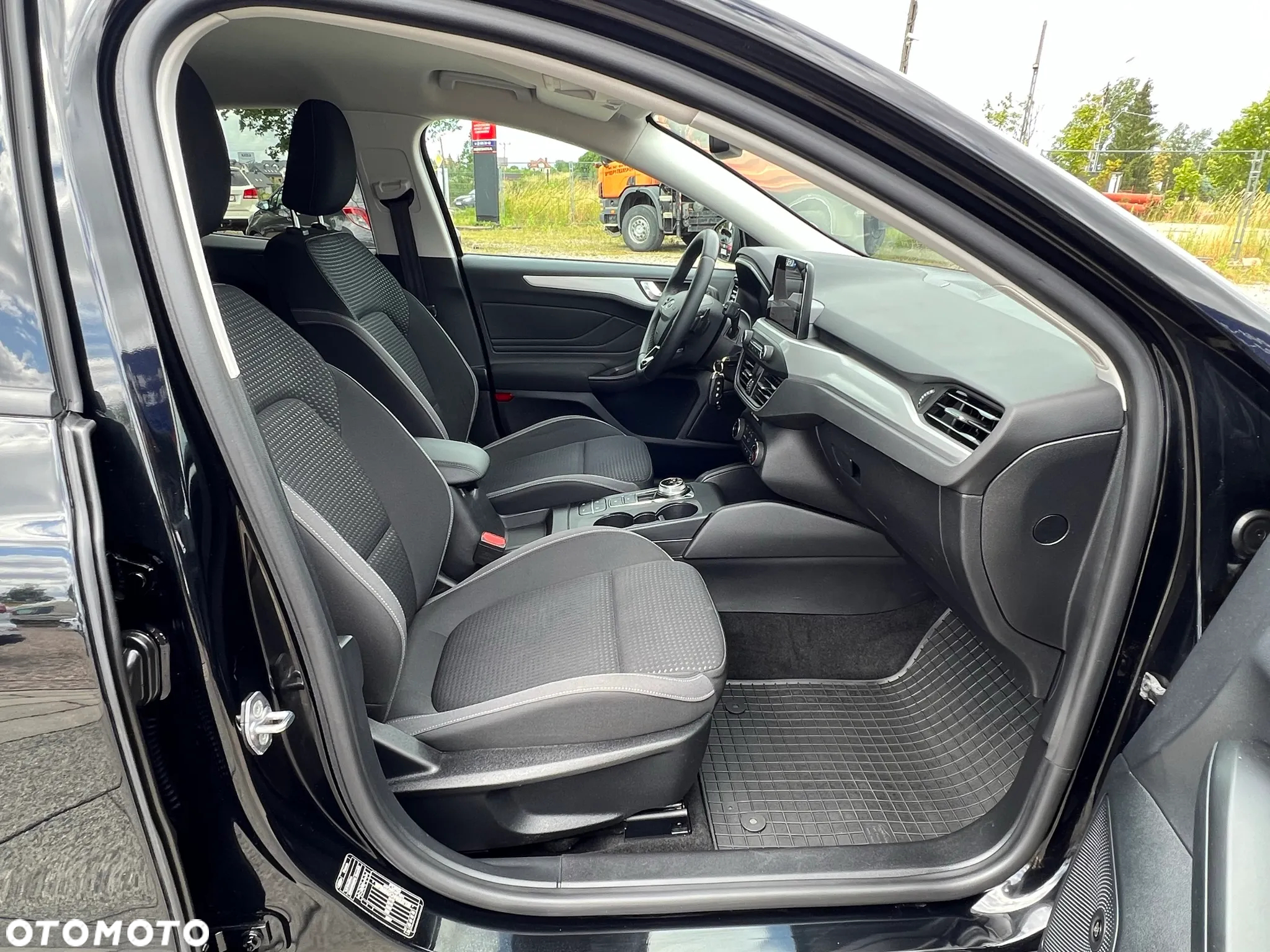 Ford Focus - 22