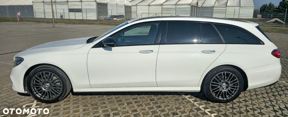 Mercedes-Benz Klasa E 220 d 9G-TRONIC AMG Line - 2