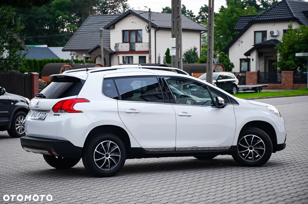 Peugeot 2008 120 VTI Allure - 17