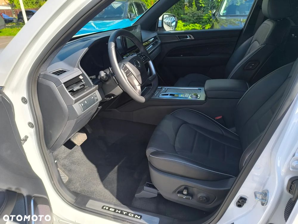 SsangYong/KGM Rexton - 16
