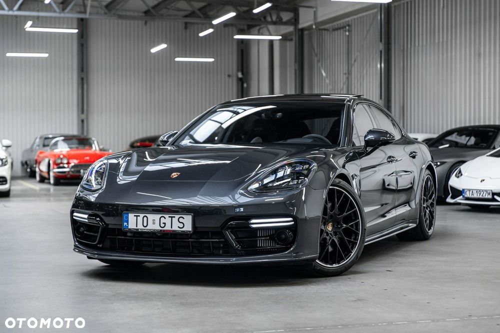 Porsche Panamera - 3