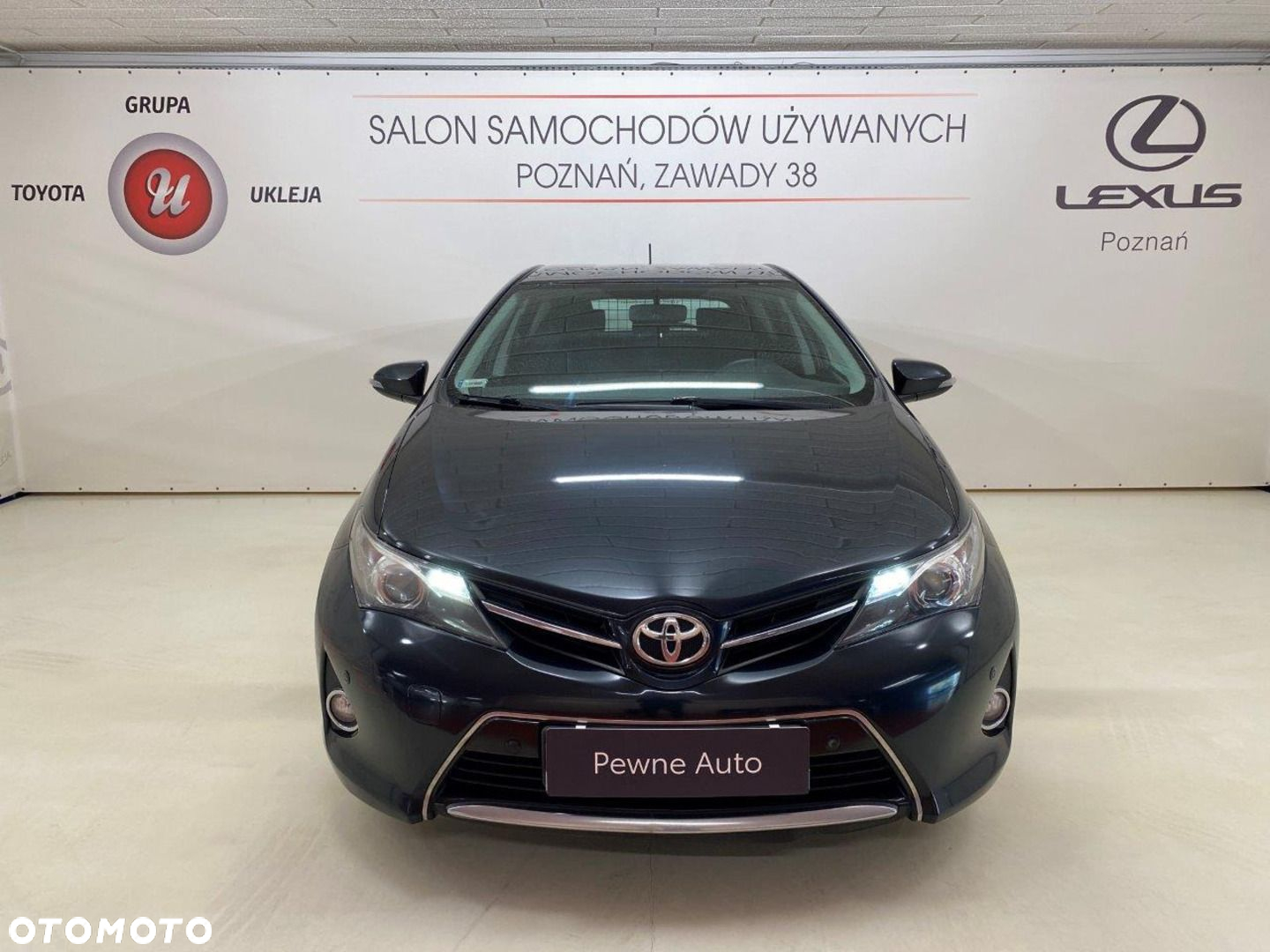 Toyota Auris 1.6 Premium Comfort - 6