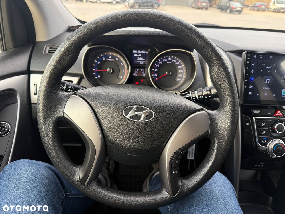 Hyundai i30 Classic - 18