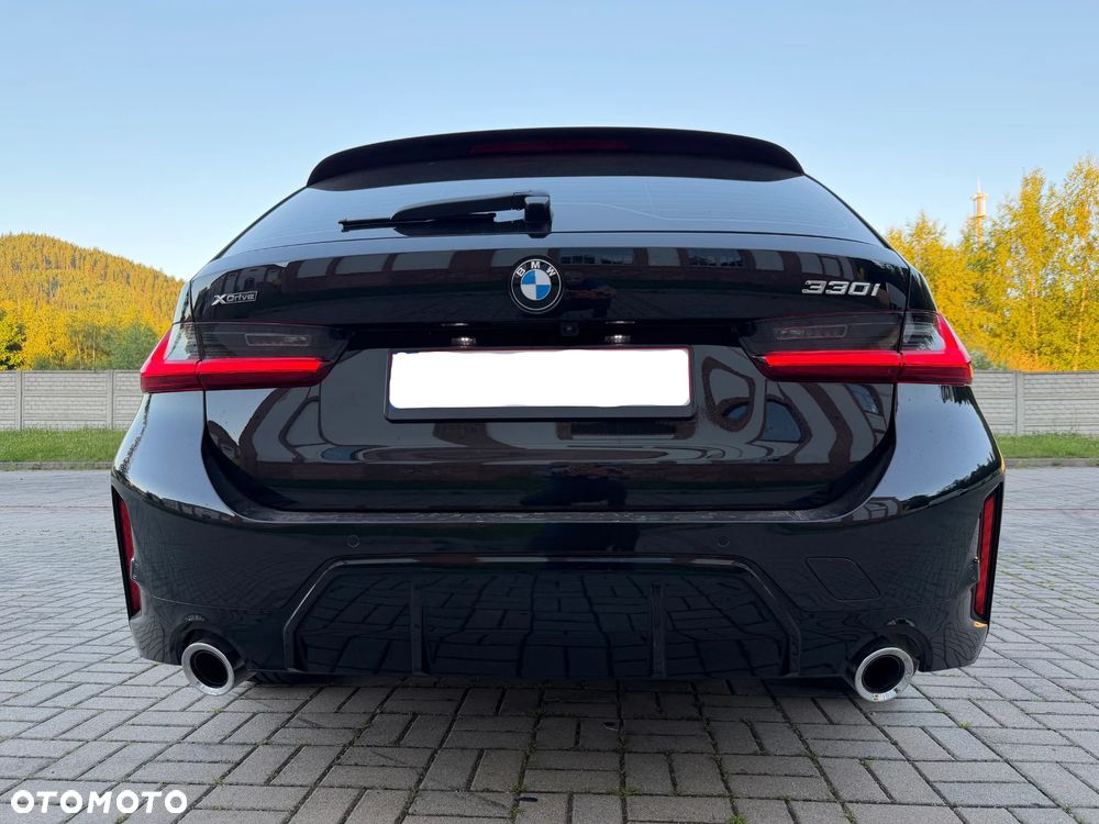 BMW Seria 3 330i xDrive M Sport - 12